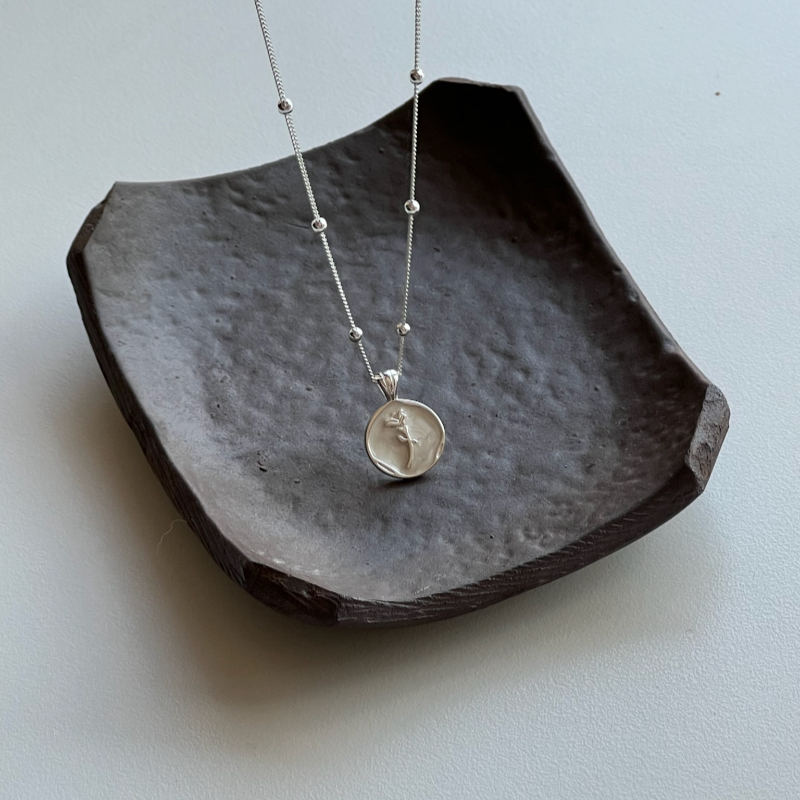 925纯银圆形生命树饰品项链女夏季小众高级感百搭锁骨链大牌款银链项链简约银饰项链