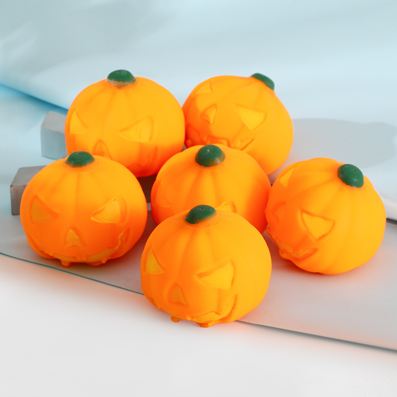 tpr Simulation Food Play Pinching Fun Toys, stress-relieving simulation children's toys, stress-relieving blind bags, pumpkin Pinching fun Application Scenario