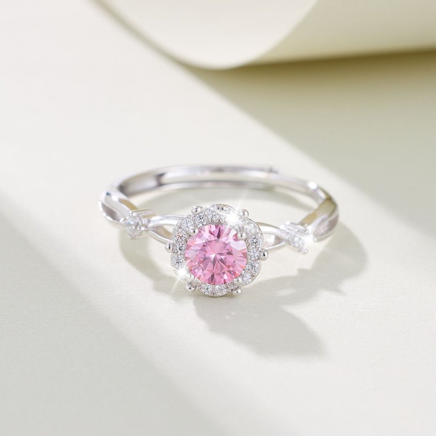 Zhuoheng Jewelry Moissanite S925 Silver Premium Luxury and Elegant flower Adjustable Fashion ring Application Scenario