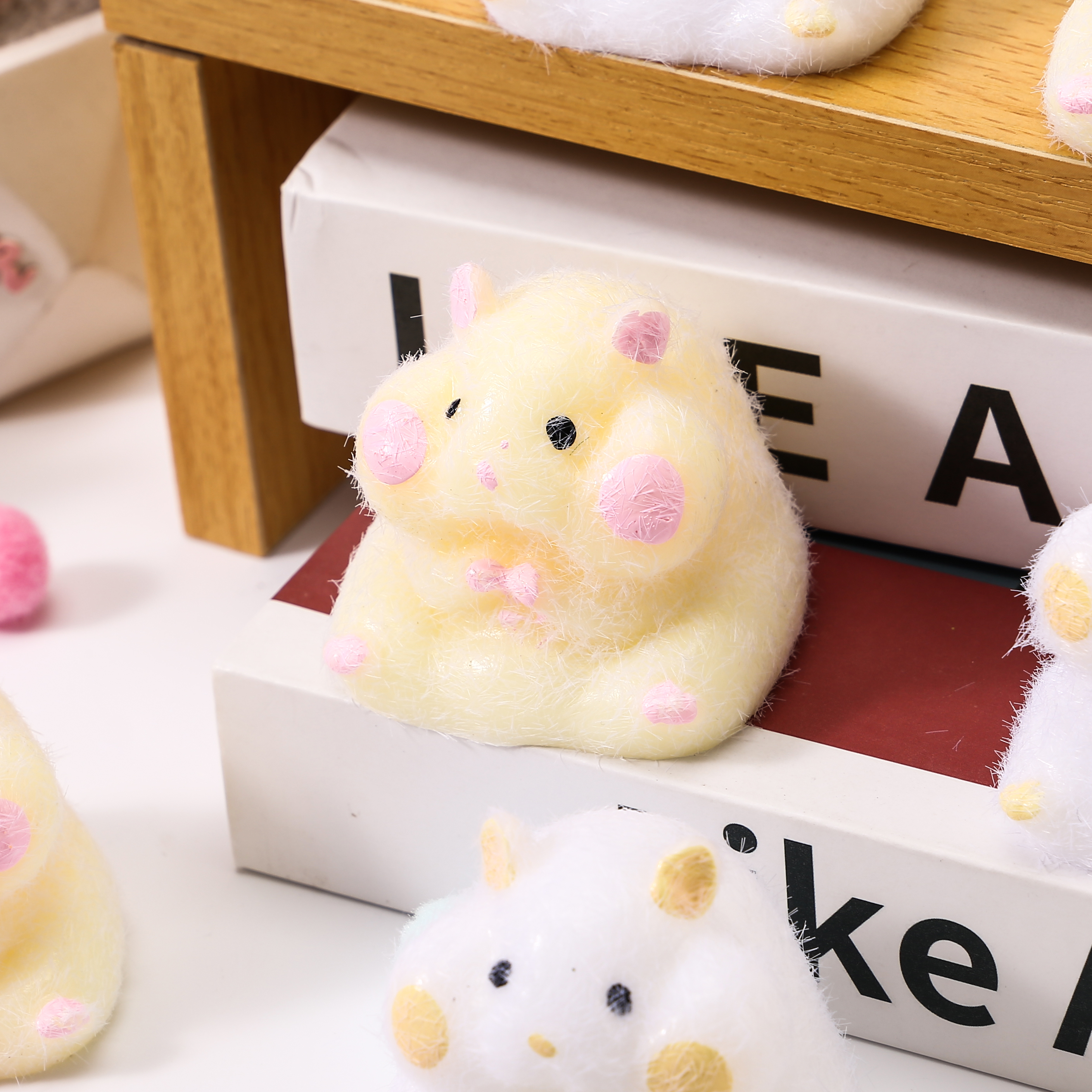 Nueva simulación de felpa hamster garra de gato pinchada tuba súper suave sensación de lodo lento rebote descompresión descompresión artefactos details Picture