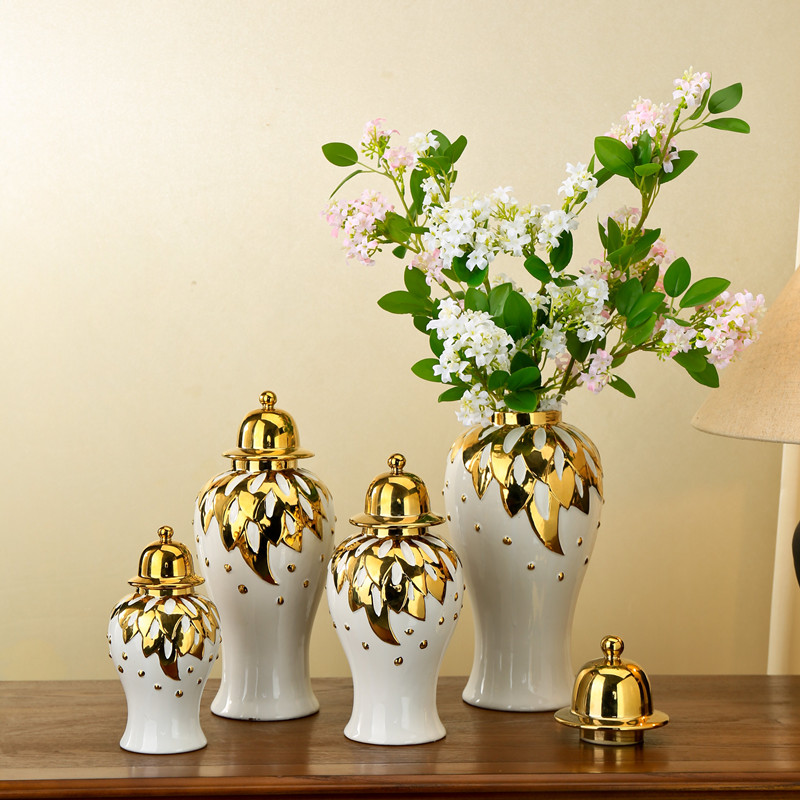 A new set of four modern and creative decorative jars from the Middle East, featuring ceramic vases, dining tables, and Nordic living room flower vases