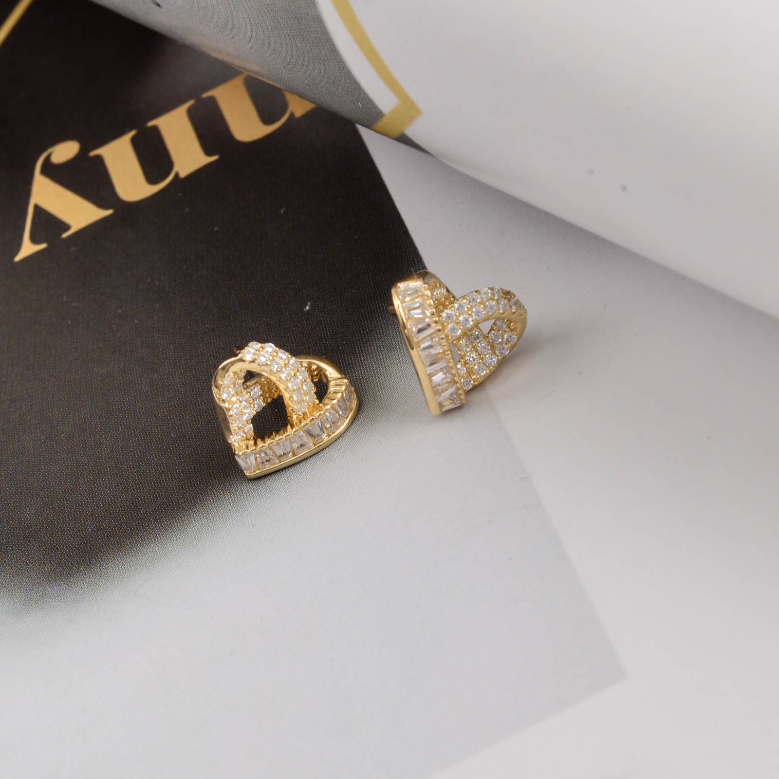 饰品/耳钉/耳饰/珍珠耳环/植绒耳钉细节图