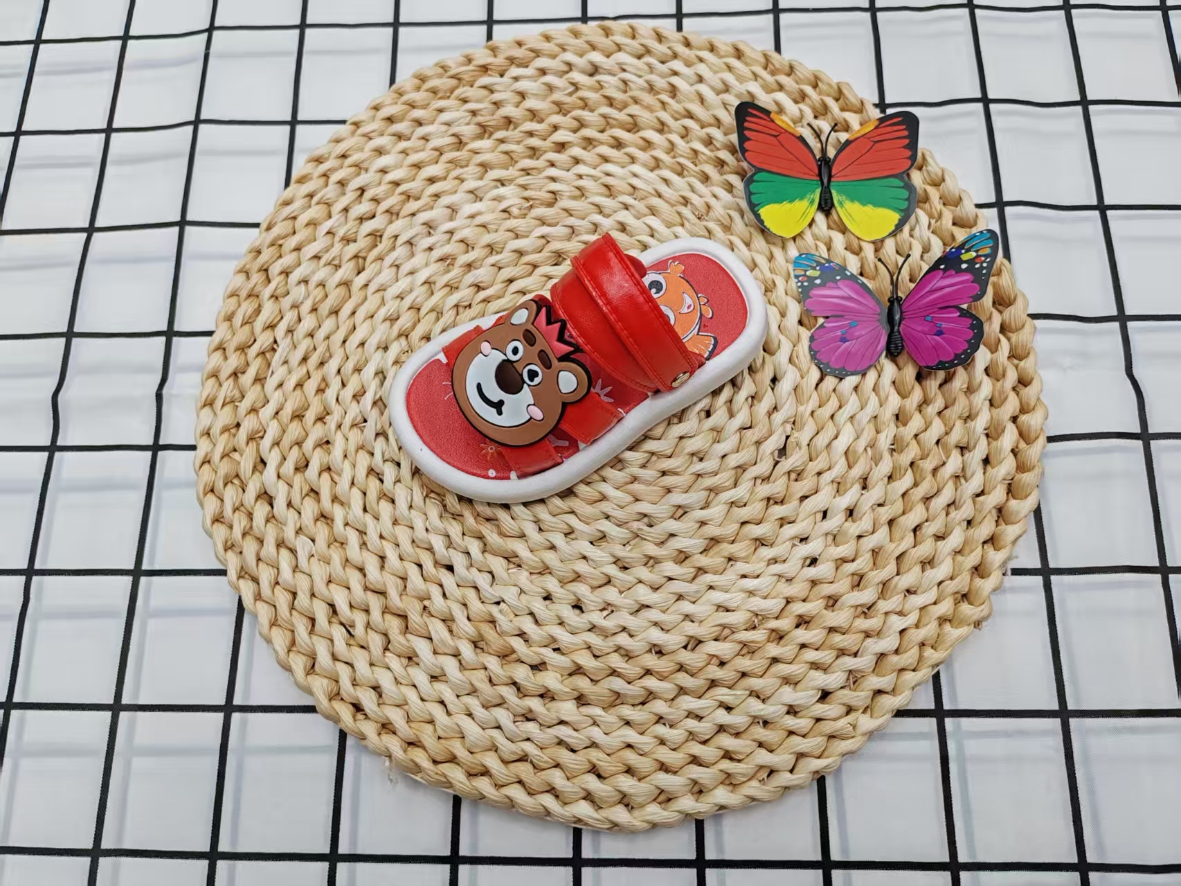 Cute cartoon two-wear flip-flops for summer 2025 details Picture