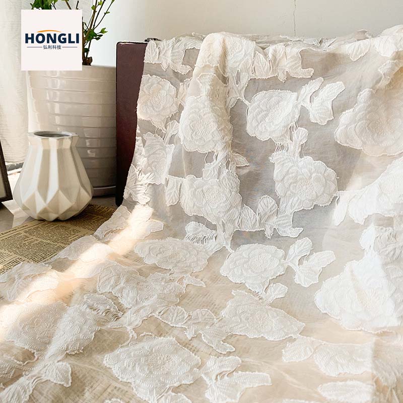 欧根纱浮雕提花纱剪花纱面料挺括蓬蓬裙连衣裙衬衣布料春夏花朵