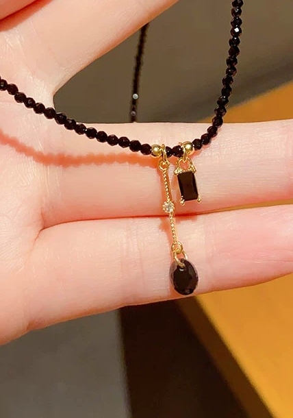 复古黑色水晶项链女高级感小众设计感短款锁骨链2025年新款脖子链A