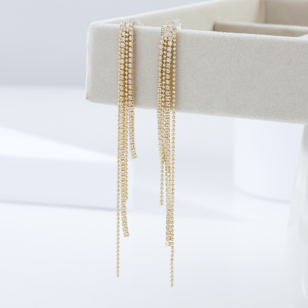 旭晖品牌轻奢时尚百搭S925银针铜镀真金镶锆石奢华耳钉耳坠