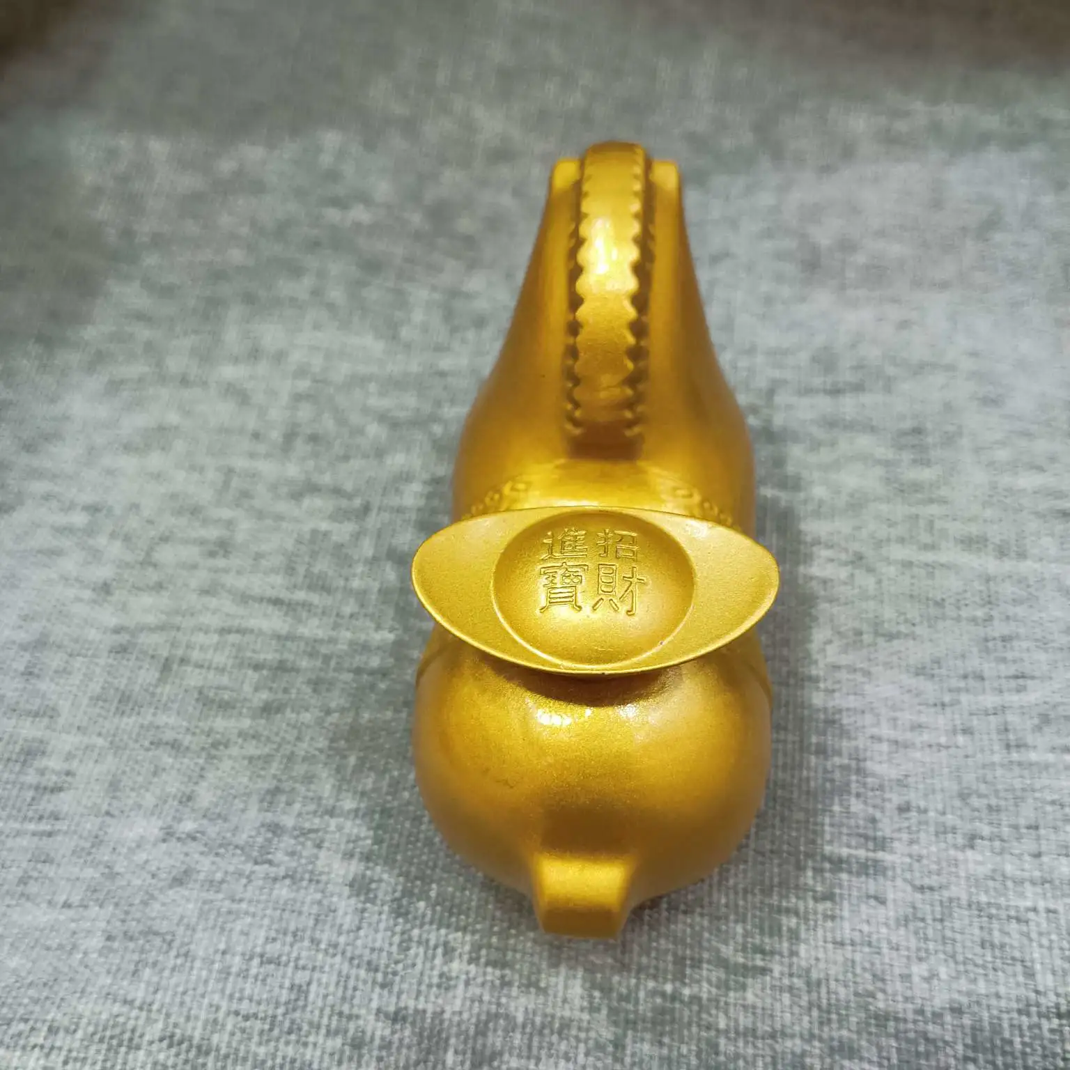 A horse-backed ingot rotating piece of Zhonggong craft detail image 4