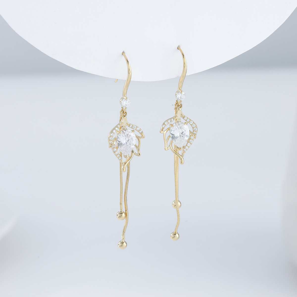 Xuhui brand's exquisite and light luxury copper-plated with real gold and zircon inlaid S925 silver needle wheat ear long style ultra-luxurious design fashionable ear hooks full figure
