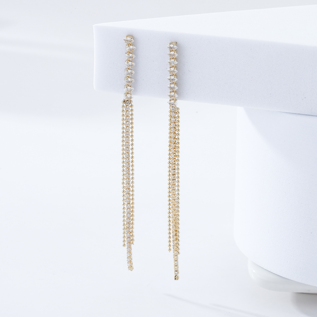 旭晖品牌轻奢时尚百搭S925银针铜镀真金镶锆石奢华超仙耳钉耳坠