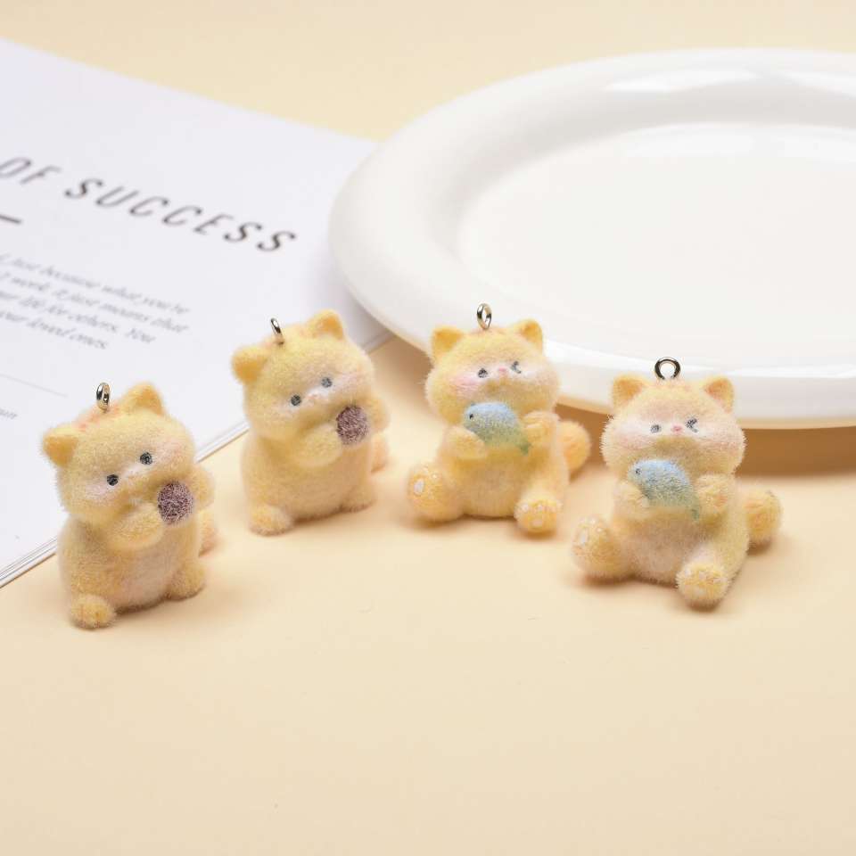 植绒潮玩树脂钥匙扣钥匙挂创意工艺品礼品钥匙配饰时尚个性款钥匙扣