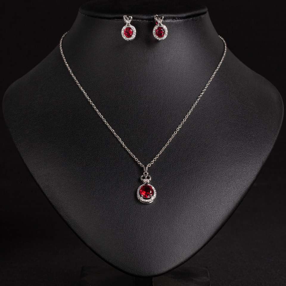Fashionable zircon necklace, earrings, jewelry set, ruby high-end jewelry, banquet exquisite and versatile girls' necklace detail image 4