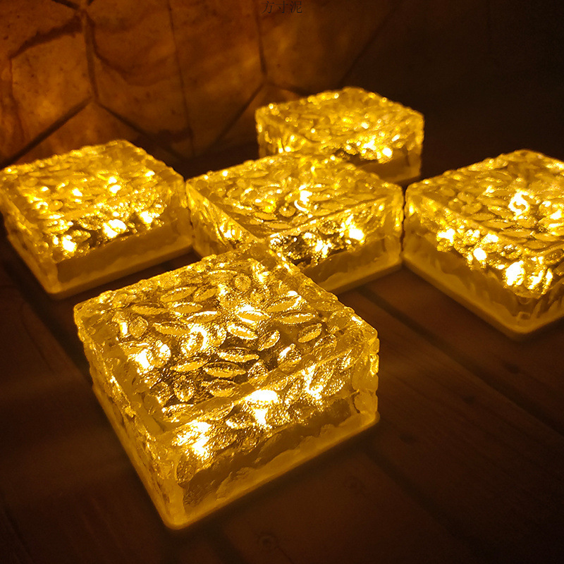Solar outdoor garden lights, waterproof layout, garden lawn, buried lights, balcony atmosphere LED, household ice brick lights full figure