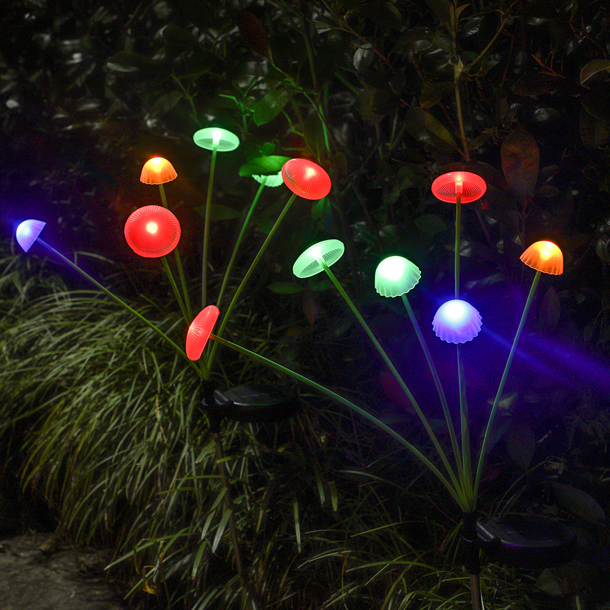 Solar-powered jellyfish lights, outdoor courtyard landscape fiber optic ambient lights, garden balcony decoration, mushroom field insert lawn lights details Picture