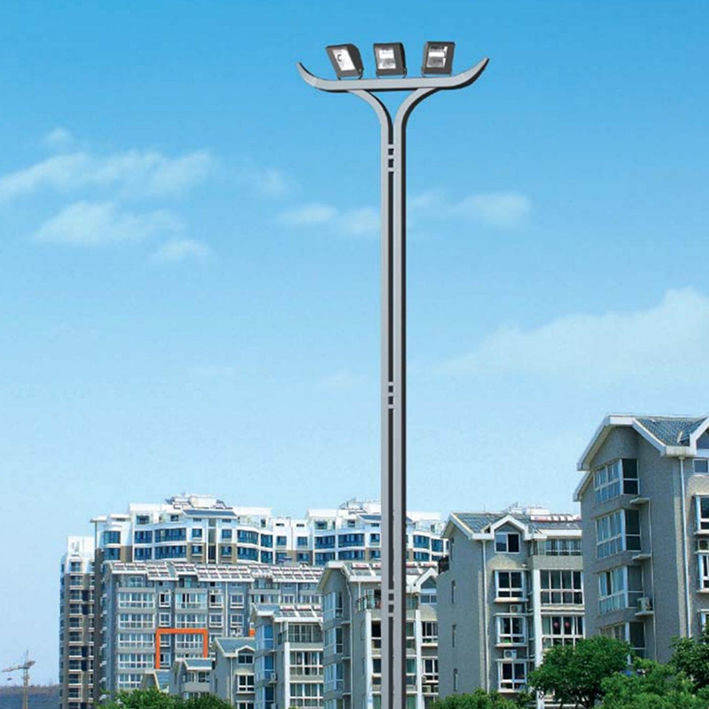 Factory direct supply of 15-meter and 20-meter stadium lift-type LED high mast lights, outdoor sports field and square high mast lights wholesale details Picture