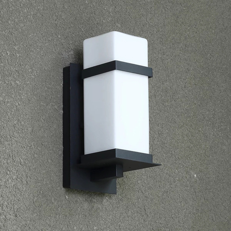 Modern and simple Chinese-style courtyard lamps, villa entrance lighting, corridor, retro balcony LED outdoor waterproof wall lamps Application Scenario