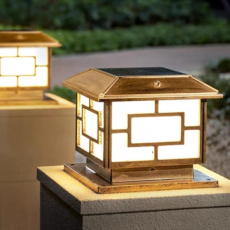 Solar column head lights, villa outdoor fence lights, courtyard lights, home garden new solar lights, gate chain details Picture