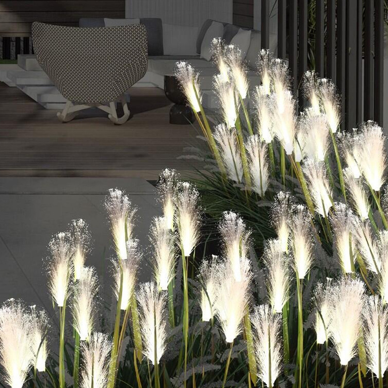 Cross-border Amazon solar reed lamps, outdoor waterproof courtyard Miscanthus lamps, garden balcony decorative lawn lamps Application Scenario