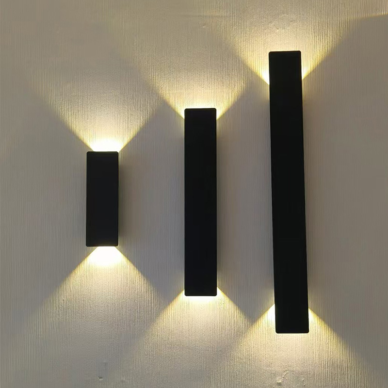 Nordic minimalist hotel villa courtyard column lamp, long strip background design, square wall lamp, waterproof wall atmosphere lamp full figure