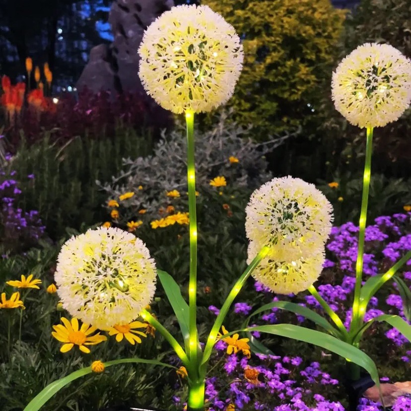 Cross-border 3-head solar light-emitting pole, scallion flower lamp, dandelion ground insert lamp, outdoor villa courtyard garden decoration Application Scenario