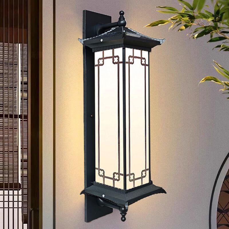 Solar aluminum wall lamps for outdoor fences, gardens, villas, courtyards, foyers, column lights, waterproof courtyard and balcony wall lamps Application Scenario