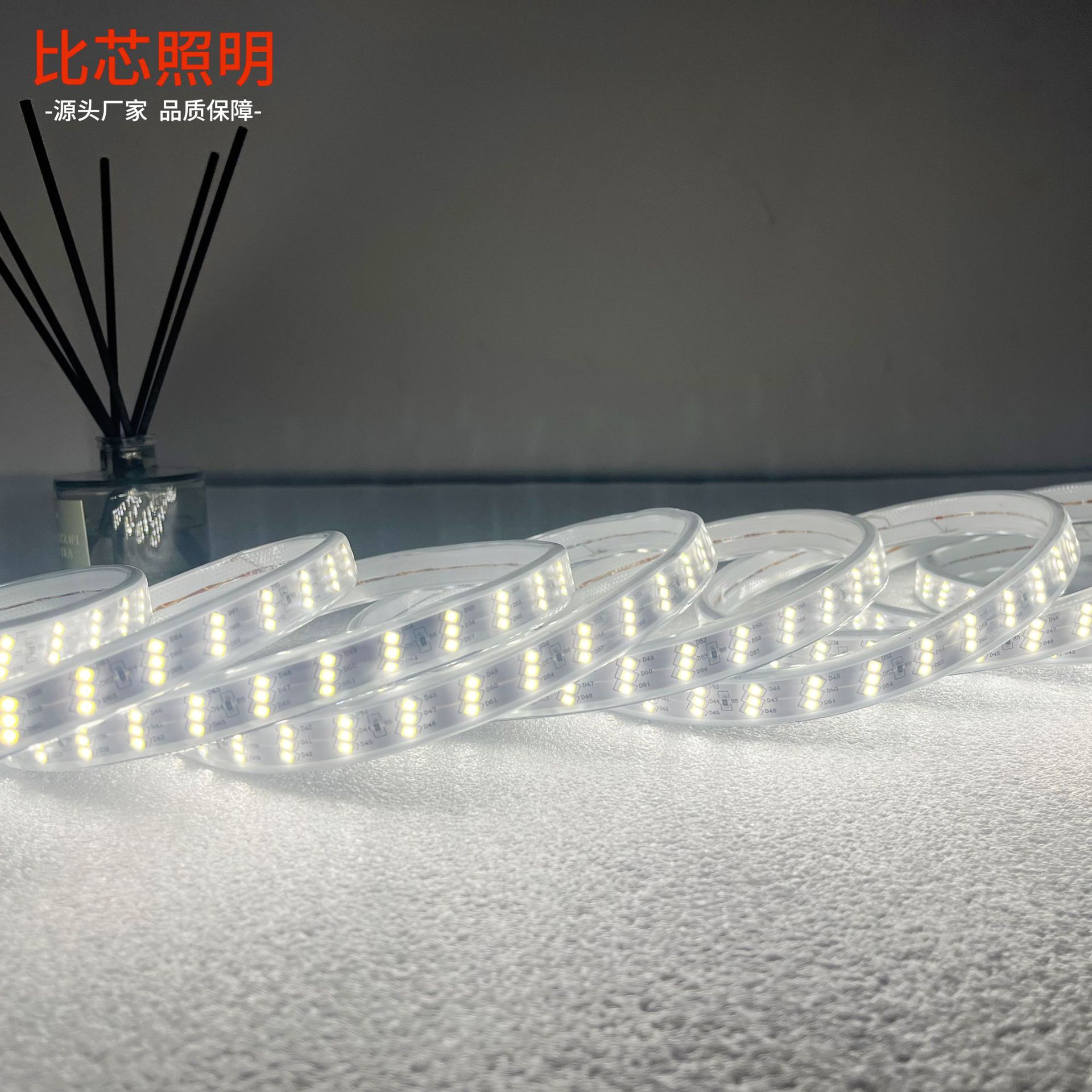 Wholesale of 2835led high-voltage light strips, outdoor waterproof high-brightness slanted three-row light strips, household outdoor shaped soft lines Specification drawing