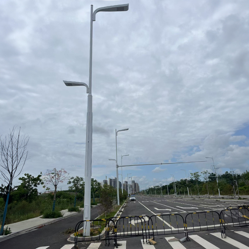 Integrated municipal engineering road lighting monitoring pole, municipal power led high and low arm street lamp monitoring comprehensive pole Application Scenario
