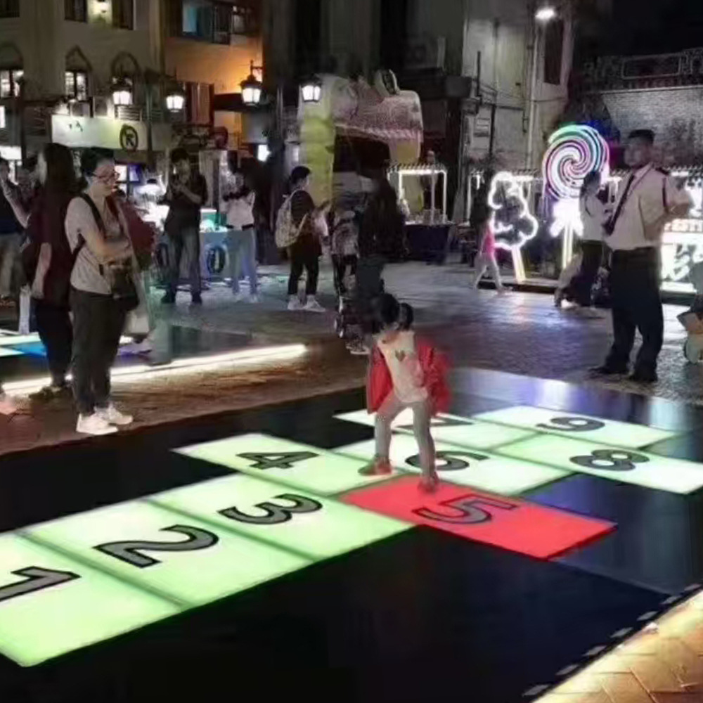 Customized pattern and text floor tile lights, logo projection ground lights, commercial square traffic diversion decoration. We support customization based on provided drawings Specification drawing