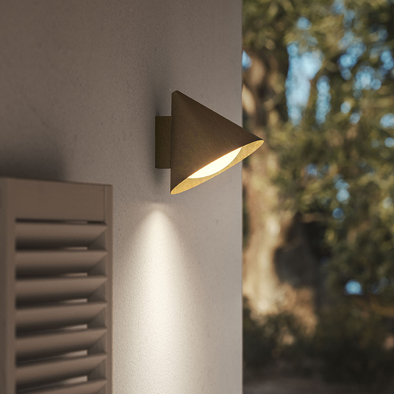 Outdoor wall lamps, waterproof fence lamps, gate lamps, courtyard lamps, villa landscape lamps, corridor lamps, outdoor exterior wall lamps full figure