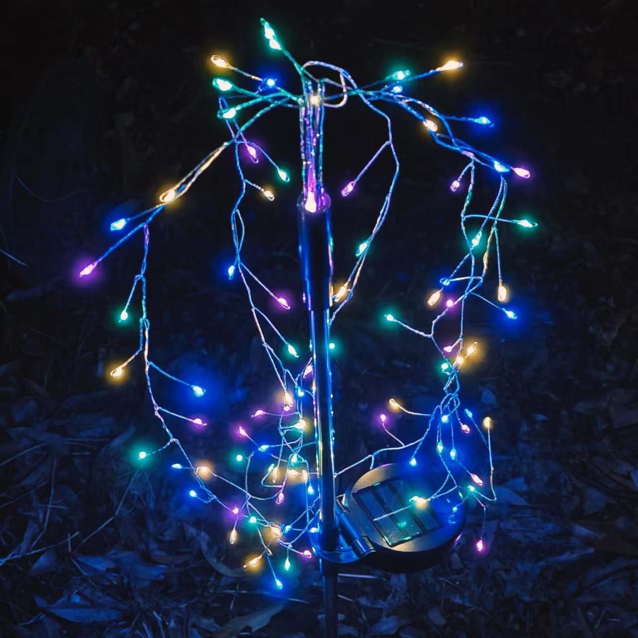Cross-border led solar firecracker lights, copper wire smoke lanterns, string courtyard lawn decorative lights, Christmas festival atmosphere lights Application Scenario