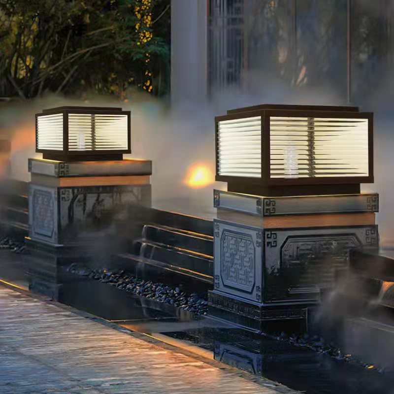 Solar-powered column head lights, garden lights, gate column lights, outdoor fence lights, electrically connected villa wall head waterproof column lights details Picture