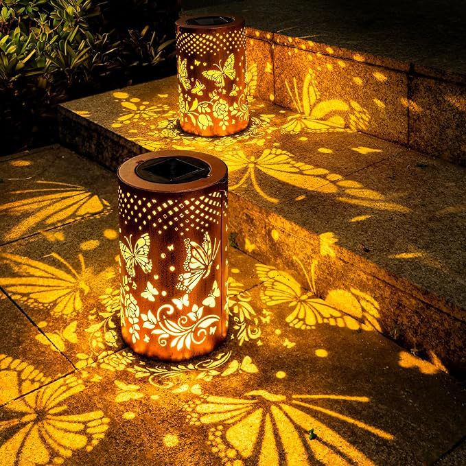 Cross-border best-selling solar-powered iron lanterns, remote-controlled color-adjustable 3D dynamic projection garden lamps, hummingbird and butterfly waterproof Application Scenario