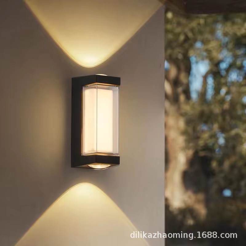 led wall lamps, outdoor waterproof, modern and simple, minimalist wall lamps for villa balconies, courtyards, corridors, exterior walls and main entrances Application Scenario