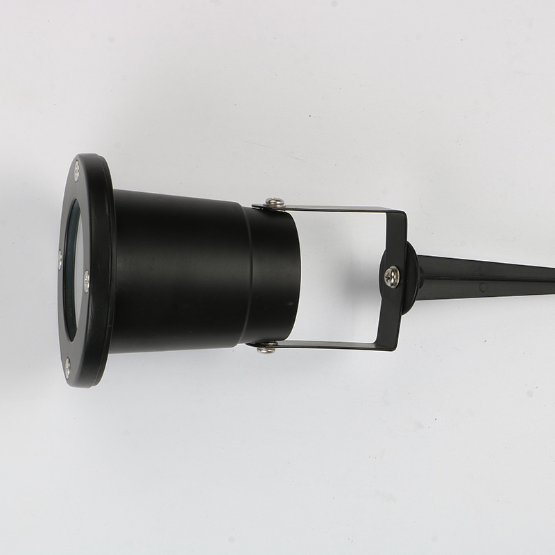 Direct-sale ground lamp housing, lamp accessories, waterproof lawn tree shooting light, park and courtyard landscape light, ground insertion light Application Scenario