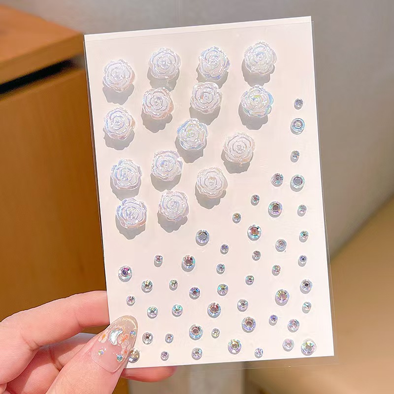 脸贴钻贴舞台表演眼妆水钻贴 女童公主闪闪脸颊贴面妆贴脸贴装饰 详情4