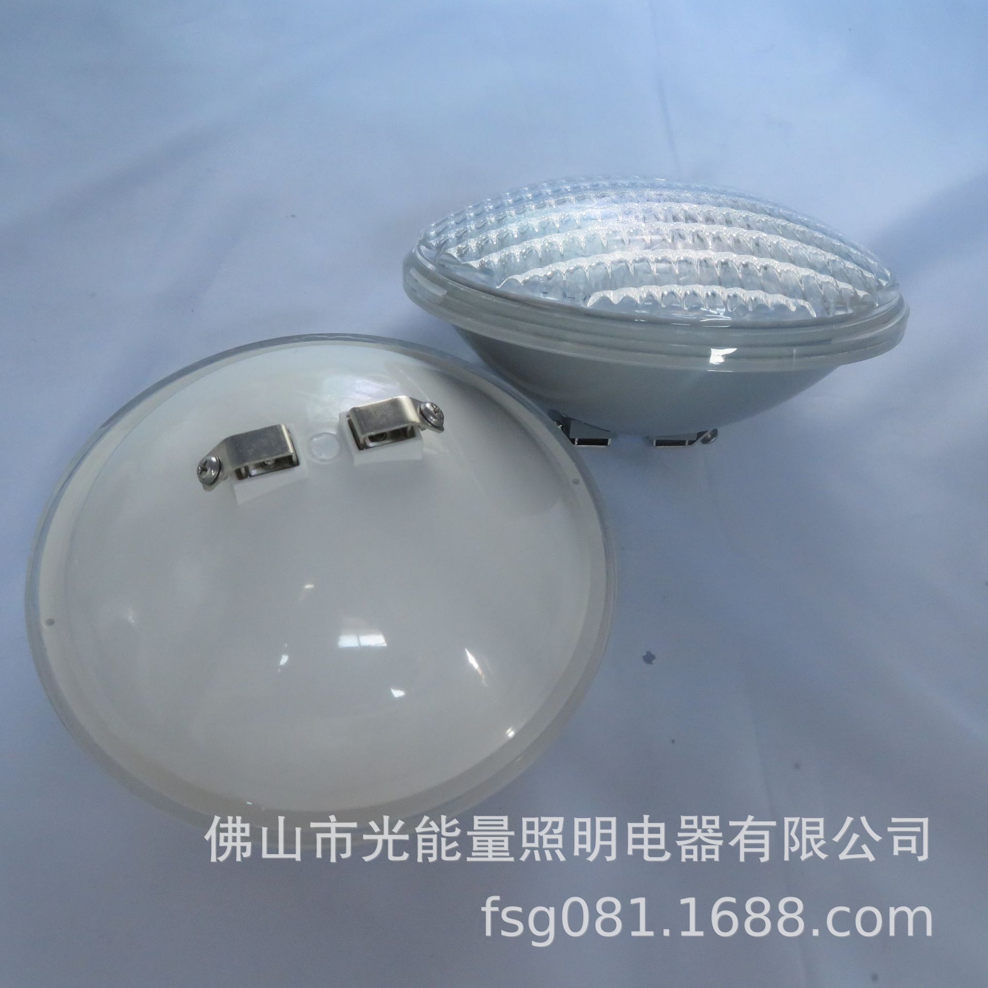 par56 Swimming Pool Light IP68 Seven-color remote-controlled pool Light 12V Underwater Light RGB+ warm white RGB+ White light Application Scenario
