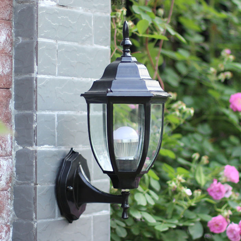 European-style wall lamps, new outdoor lamps, corridor, balcony, courtyard, outdoor retro hexagonal wall lamps, glass for export wholesale full figure