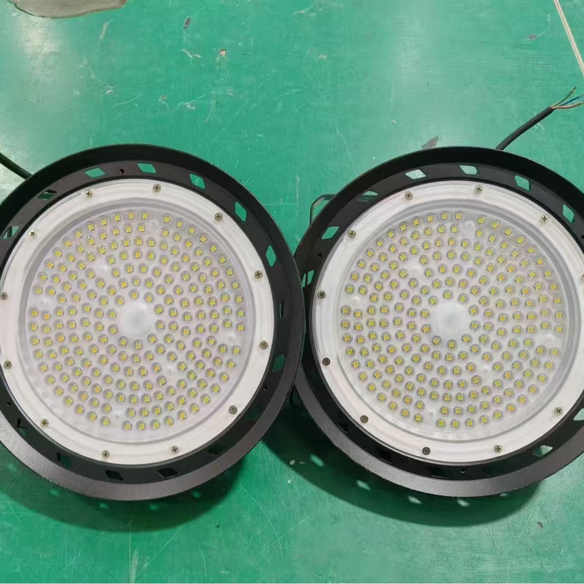 LED factory lighting, dust-proof and water-proof industrial and mining lamps, high-power high-brightness warehouse industrial chandeliers, high ceiling lamps details Picture