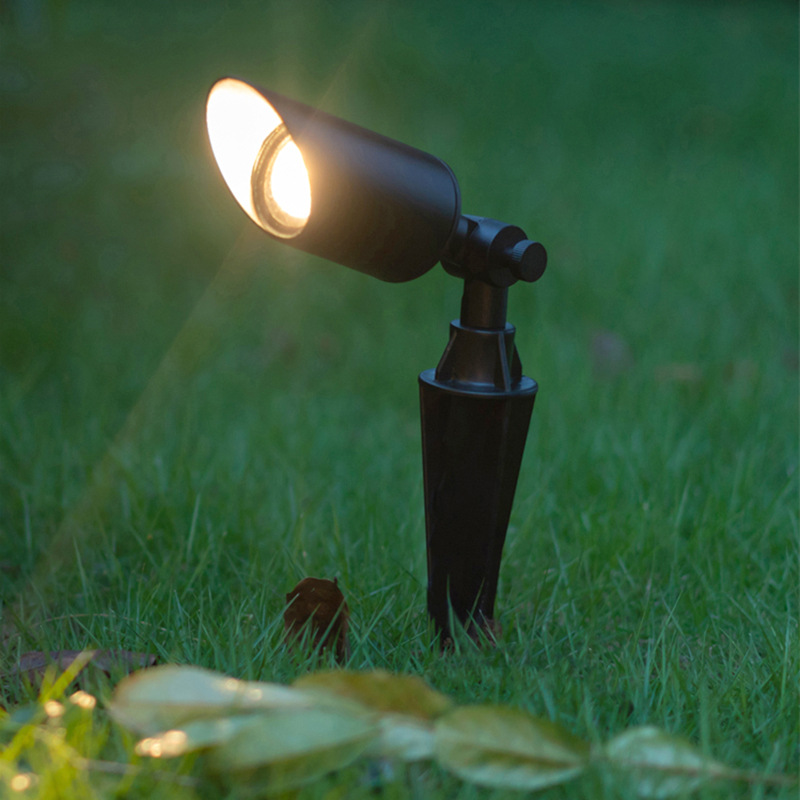 The manufacturer supplies led outdoor waterproof ground-penetrating spotlights, 5W lawn lights, landscape tree lights, and aluminum cob lawn lights full figure