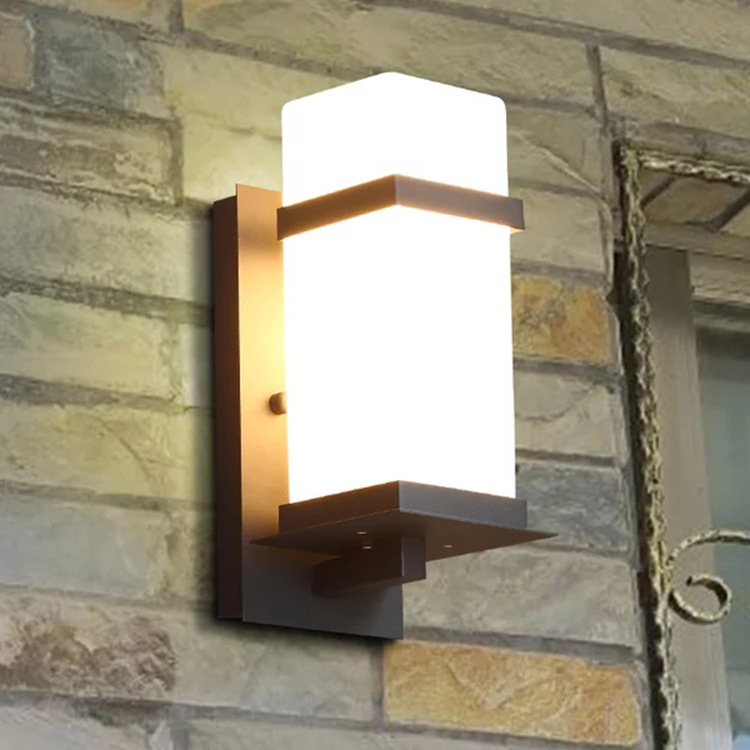 Modern and simple Chinese-style courtyard lamps, villa entrance lighting, corridor, retro balcony LED outdoor waterproof wall lamps details Picture
