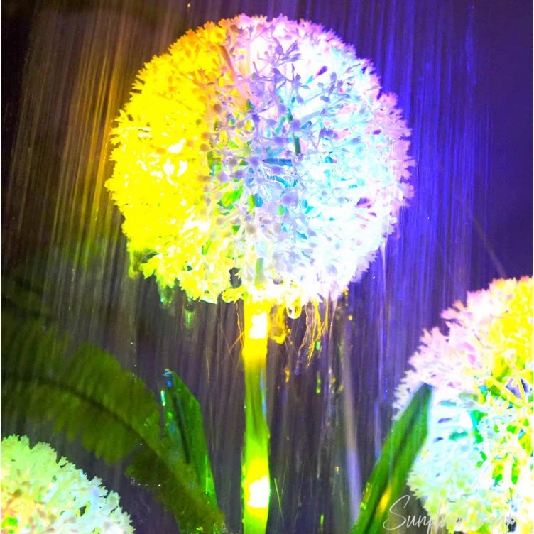 Solar-powered outdoor lights, courtyard dandelion flower lights, balcony garden decoration and decorative lights, atmosphere ground lawn lights Application Scenario