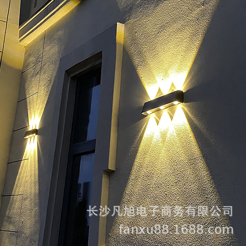 Solar-powered outdoor aluminum alloy wall lamps, courtyard lamps, garden lamps, lighting lamps, balcony wall-washing super-bright high-power spotlights Specification drawing
