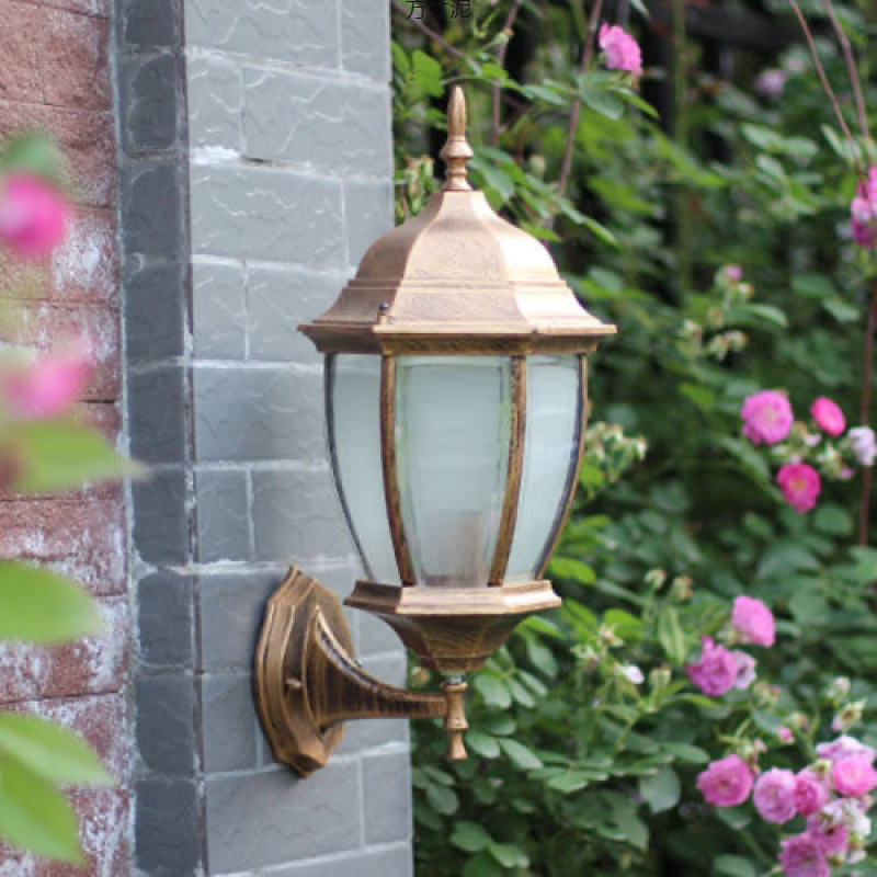 European-style wall lamps, new outdoor lamps, corridor, balcony, courtyard, outdoor retro hexagonal wall lamps, glass for export wholesale Application Scenario