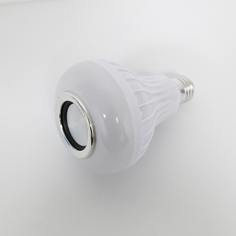 Cross-border exclusive Bluetooth music bulb, color-changing LED music bulb, smart screw-type remote control dimming and changing light Application Scenario