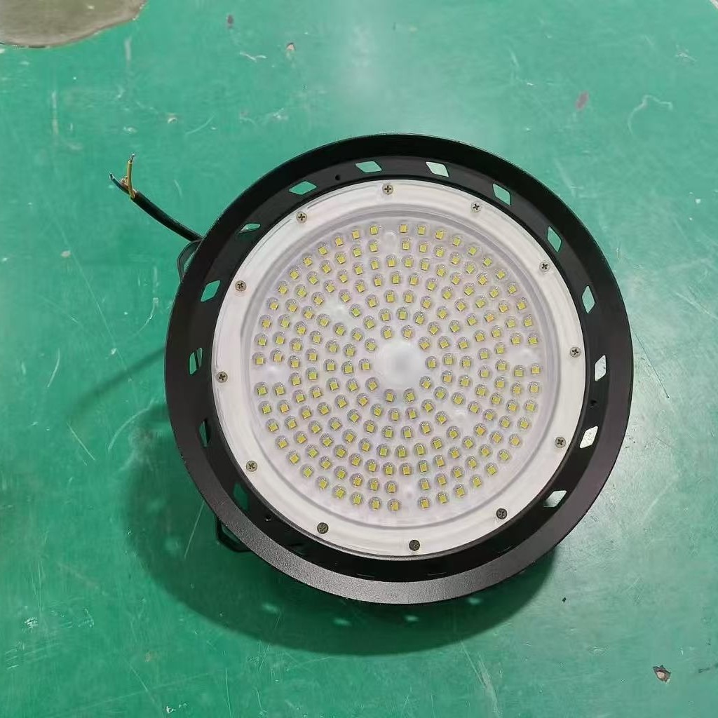 Industrial and mining lamps, ufo lamps, factory warehouse UFO, high-power ceiling lamps, high-ceiling lighting lamps, industrial and mining barn lamps Application Scenario