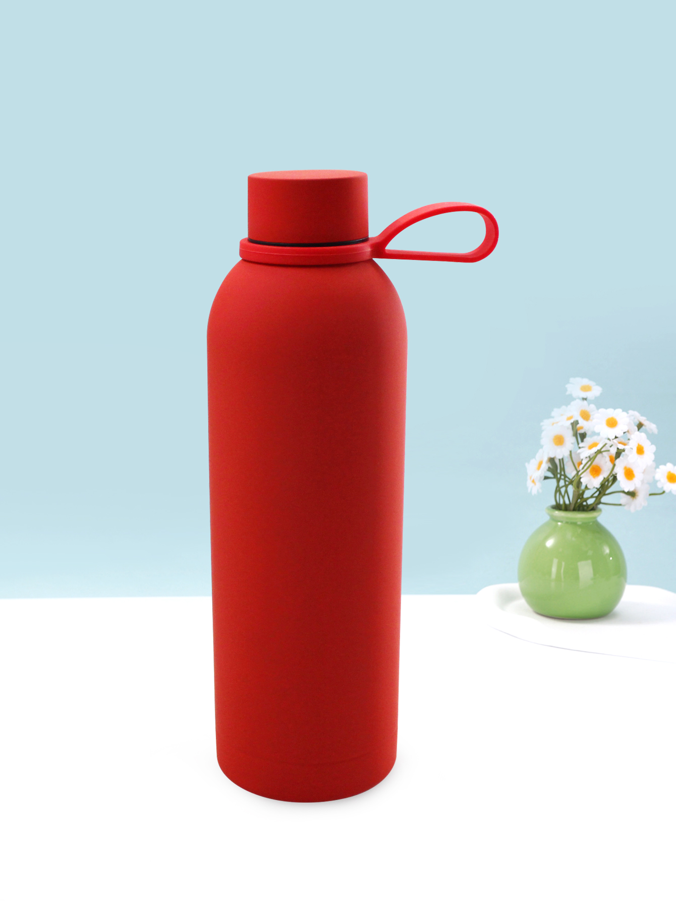 500ML double-layer stainless steel, inner 304, outer 201, large capacity, high appearance level, sports, travel, daily home, leak-proof, convenient, with hand-held silicone lanyard, vacuum rubber paint, small mouth insulated bottle or cup Application Scenario