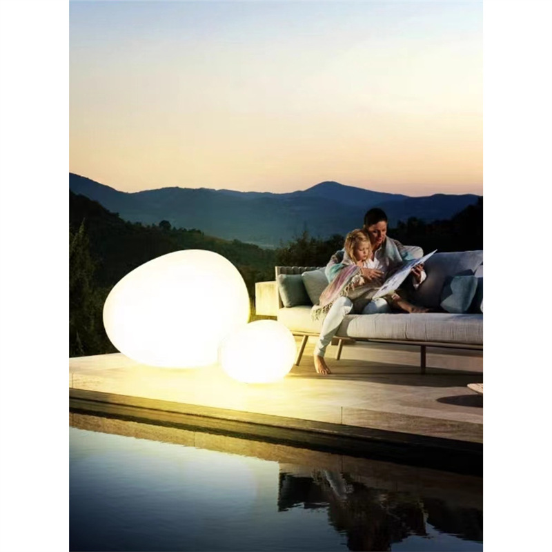 Solar-powered luminous real stone lights, outdoor waterproof courtyard lawn ground insert lights, landscape pebble lights, and landscaping lights Specification drawing