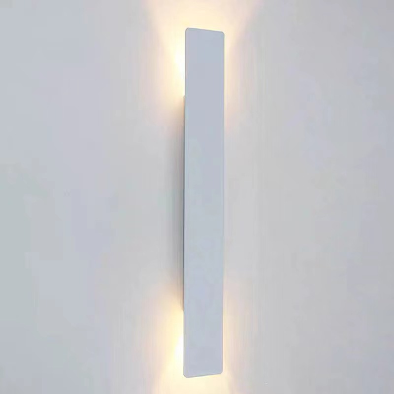 Nordic minimalist hotel villa courtyard column lamp, long strip background design, square wall lamp, waterproof wall atmosphere lamp Application Scenario