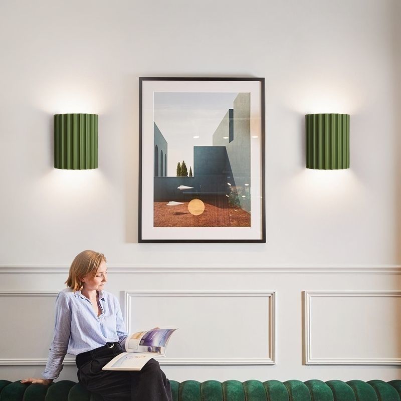 The popular master bedroom wall lamp is simple and modern. The bedside wall lamp in the corridor and the wall lamp in the living room background wall and corridor are Alec details Picture