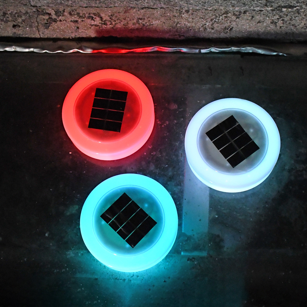 Solar water float light, swimming pool light, outdoor waterproof lawn light, RGB water surface pool, LED hot spring decoration, floating light Application Scenario