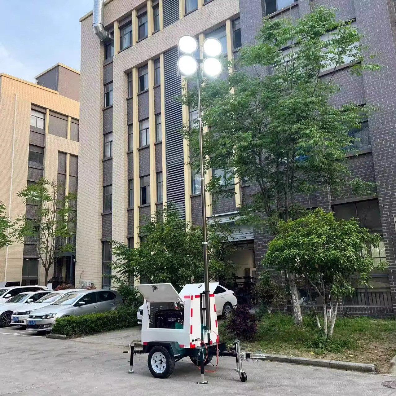 Mobile lighting lamp, automatic lifting, multi-directional lighting for construction sites, lighthouse, flood control, emergency power generation, lighting lamp vehicle details Picture